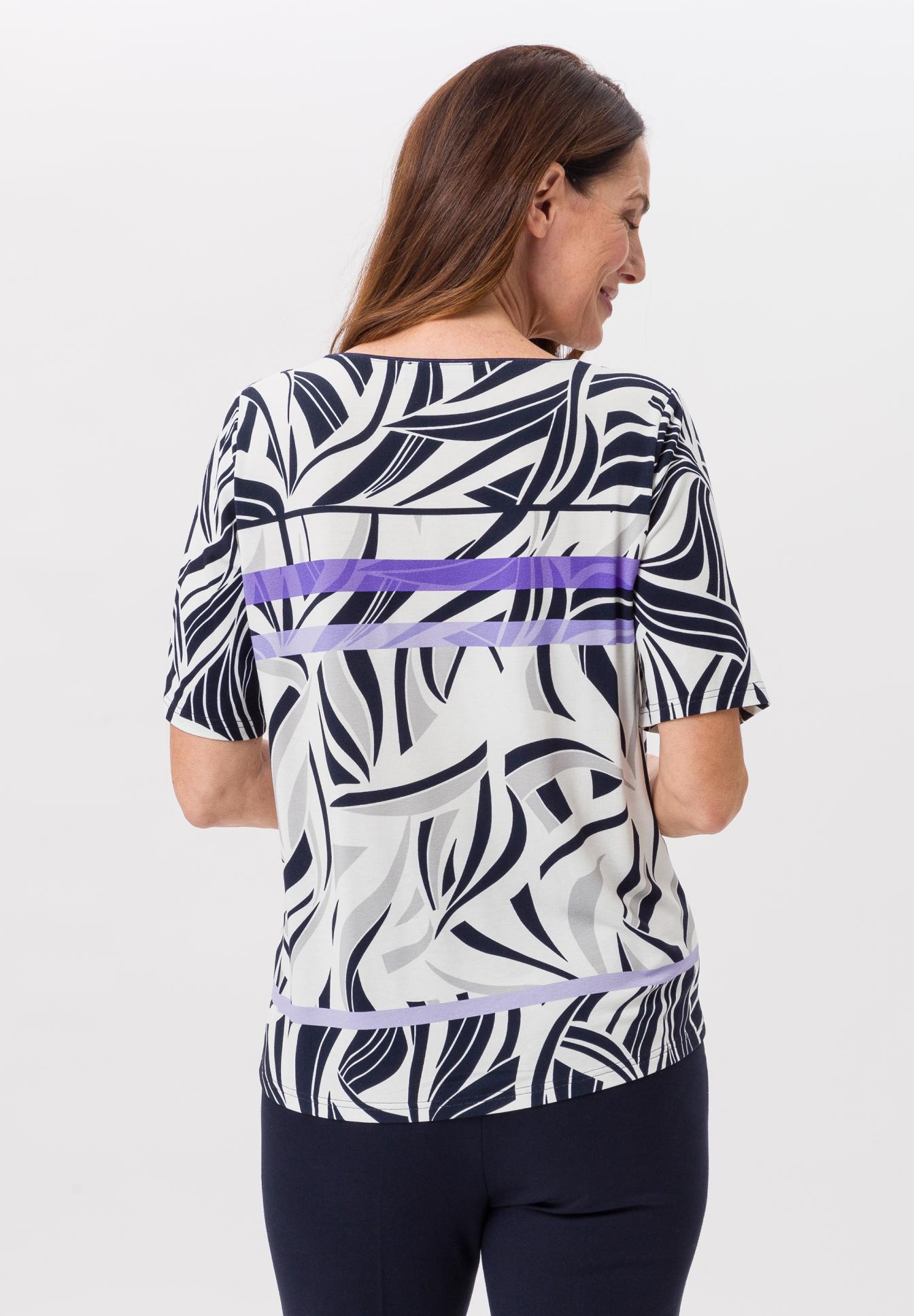 Shirt in a fashionable print - Bild 2