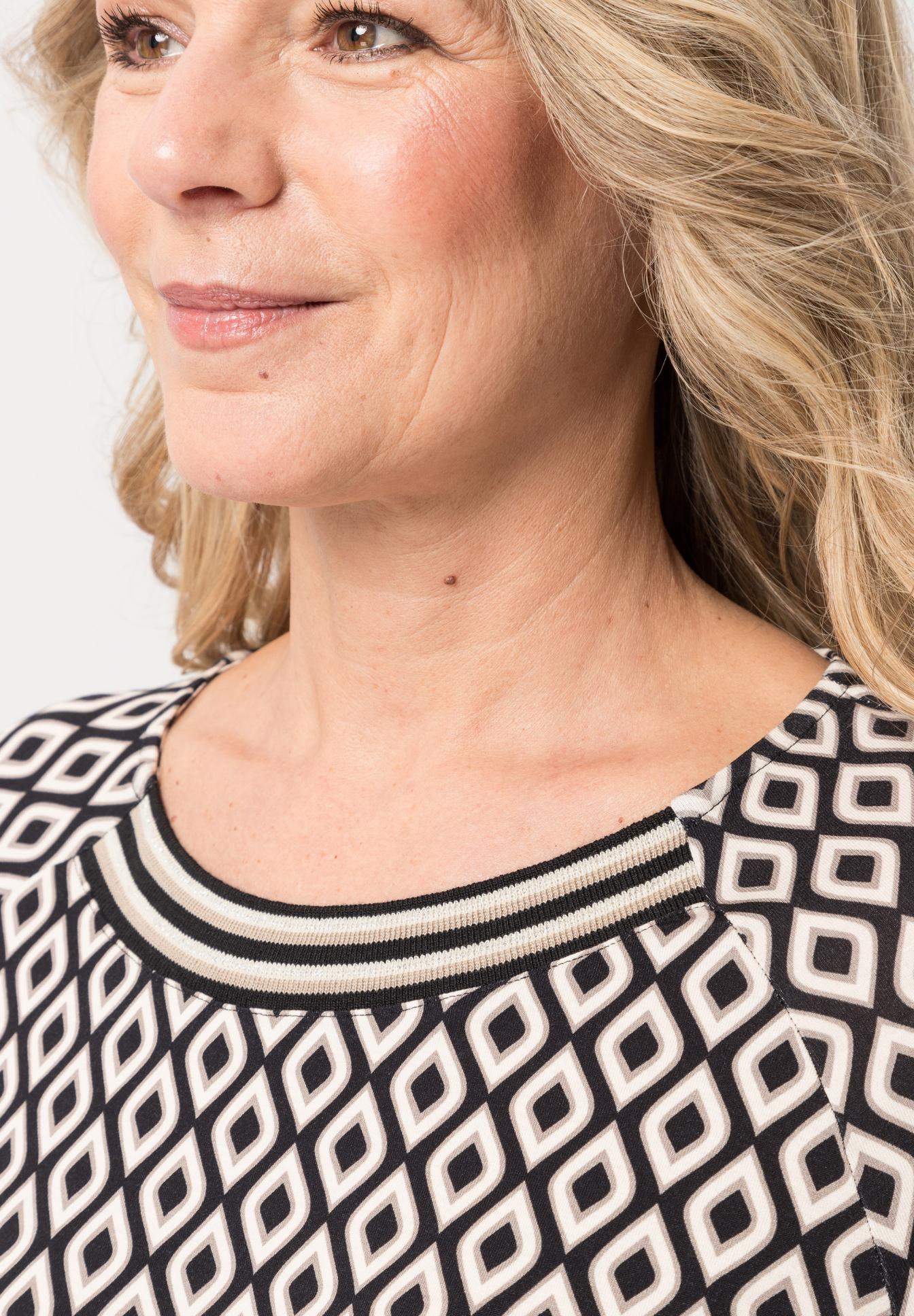 Shirt with modern raglan sleeves - Bild 4