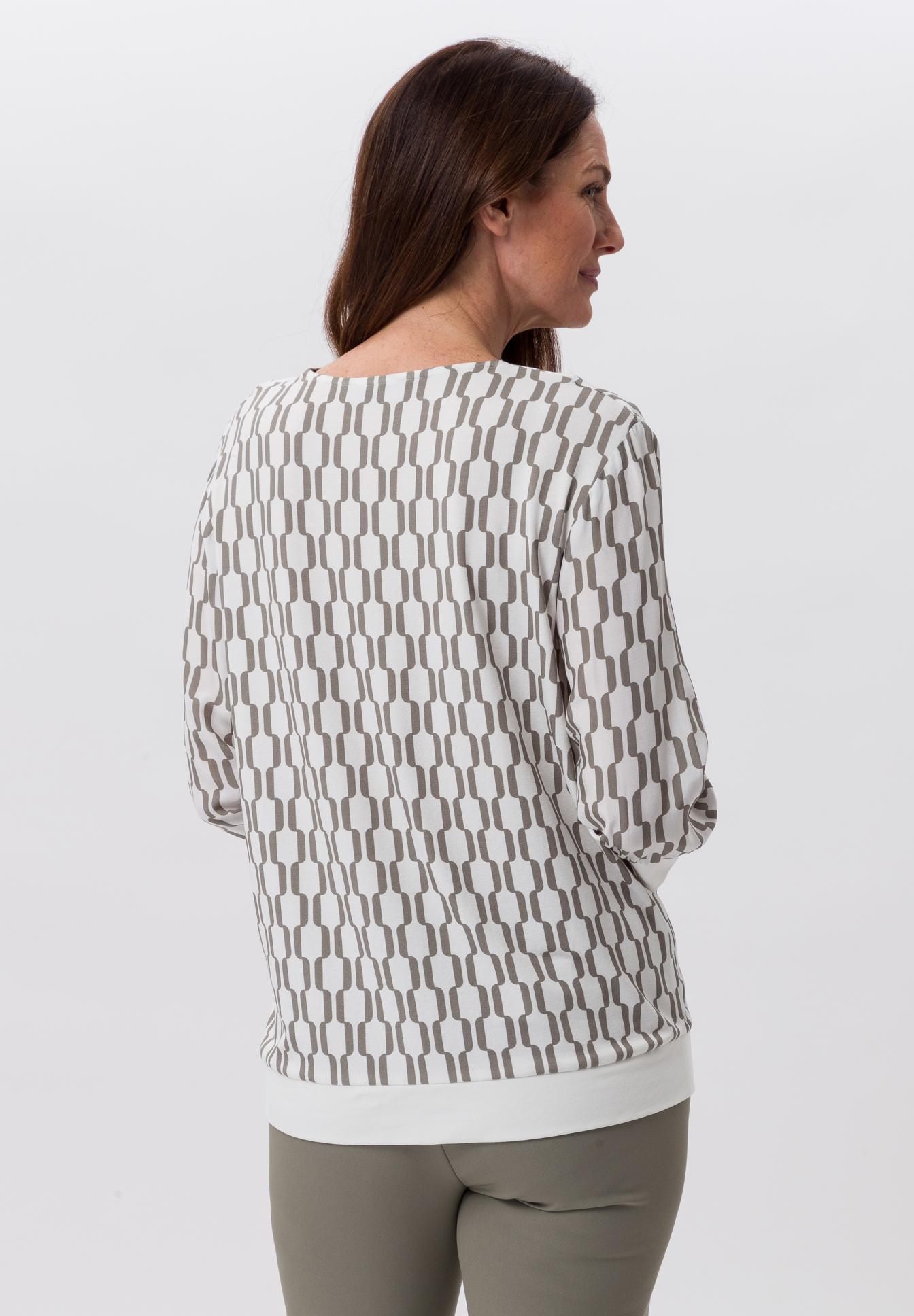 Blouse in a graphic design - Bild 2