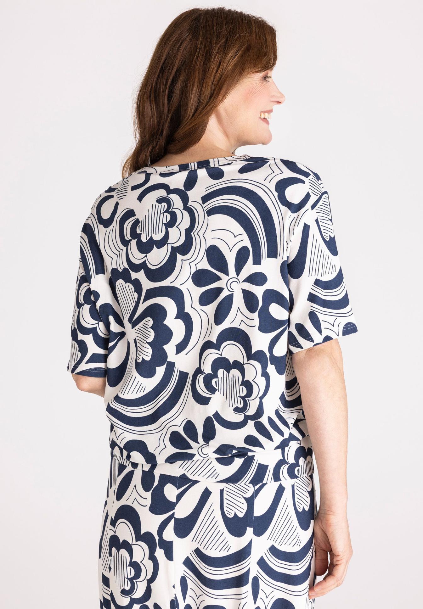 T-Shirt mit Retro-Blumenprint - Bild 2