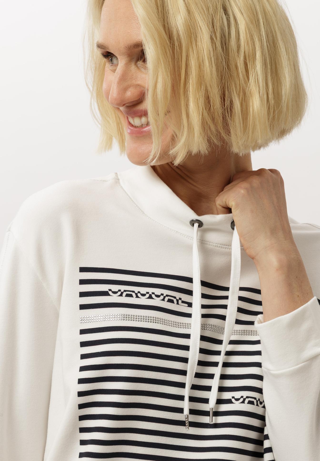 Sweatshirt mit Motivprint und Schmuck - Bild 4