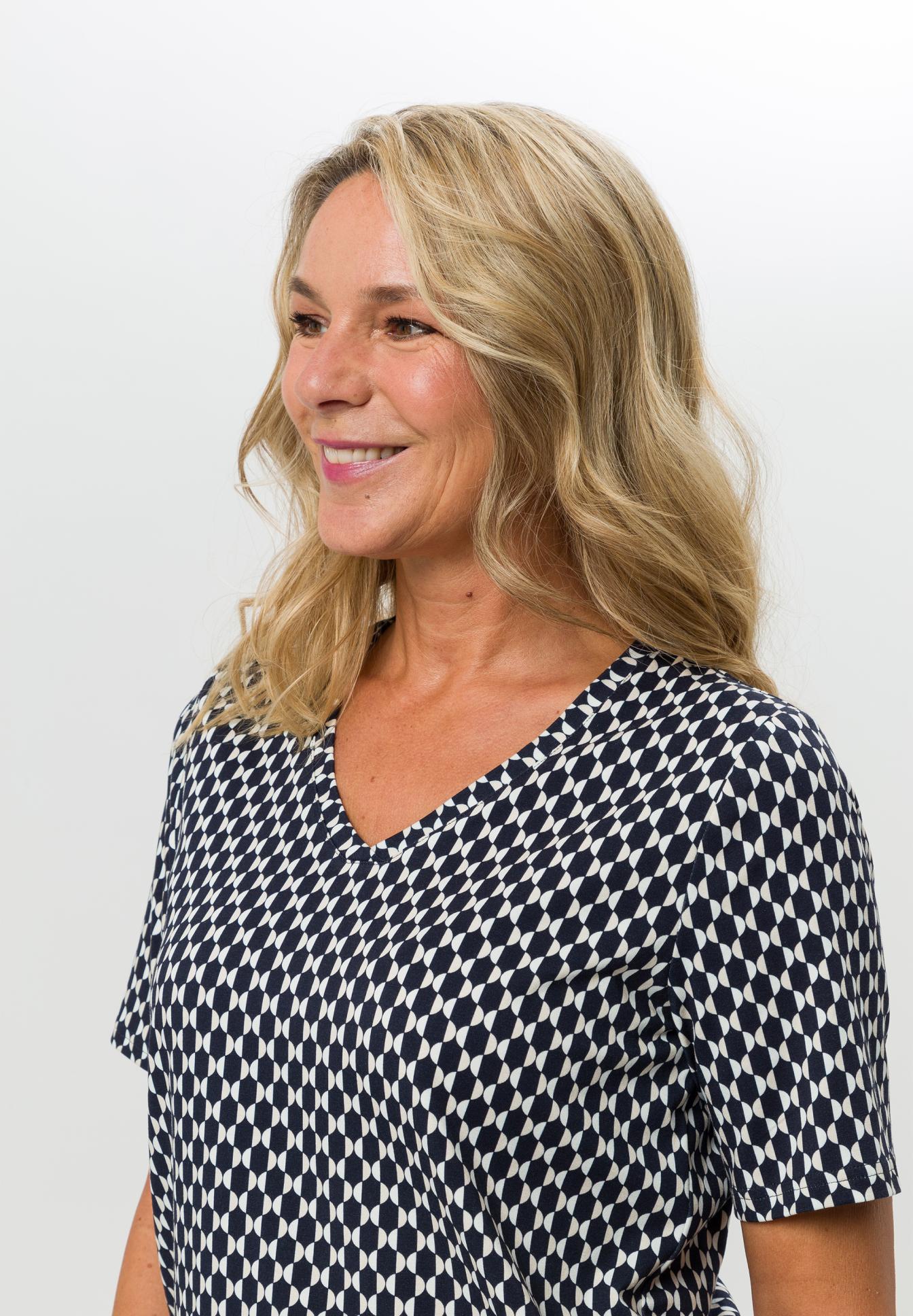 Shirt with graphic eye-catching print - Bild 4